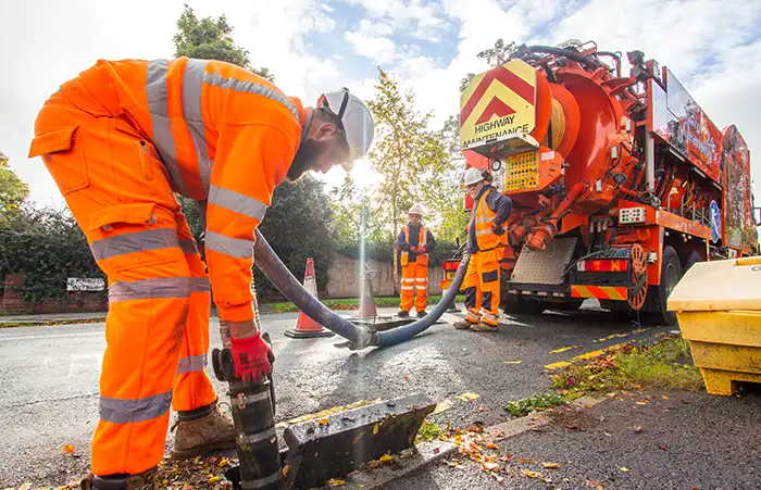 Superior Drainage Cleaning Tech - Gully Image 9